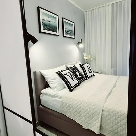 דירה Black-white *