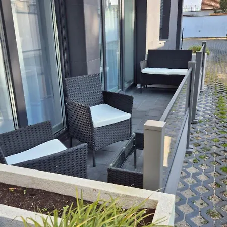 Black-white Appartement *