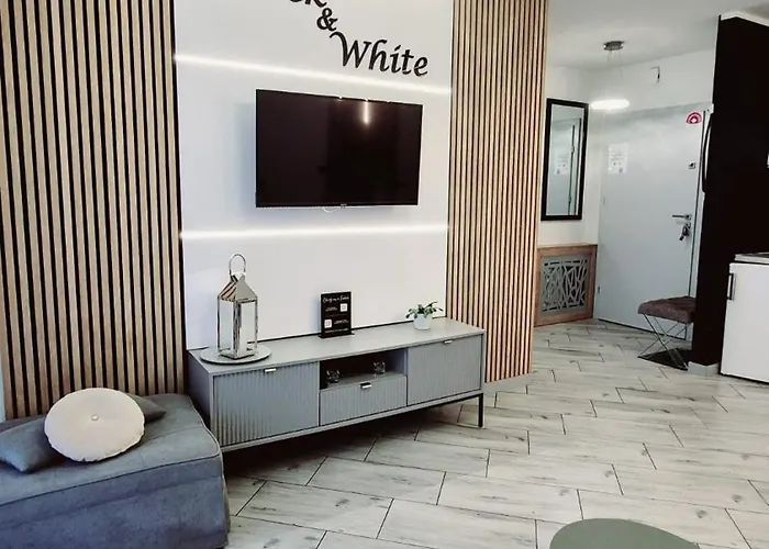 Black-white Lägenhet Mielno (Koszalin)