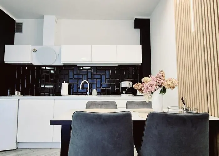 Black-white 아파트 미엘노