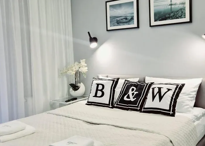 아파트 Black-white 미엘노