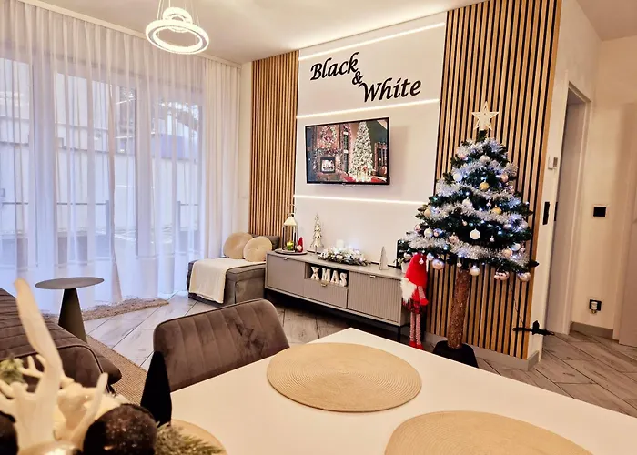 Black-white Lägenhet *